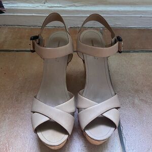 Robert Del Carlo Beige Clog Wedges